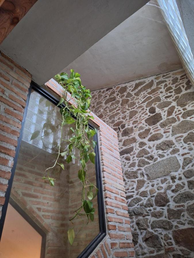 San Bartolomé de Pinares Hostal El Patio Restaurante מראה חיצוני תמונה