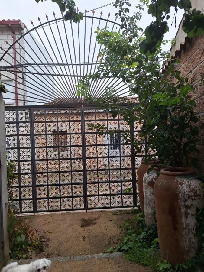 San Bartolomé de Pinares Hostal El Patio Restaurante מראה חיצוני תמונה